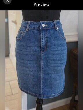 Classic Blue Denim Skirt - Casual High-Rise Women’s Skirt | Size Large